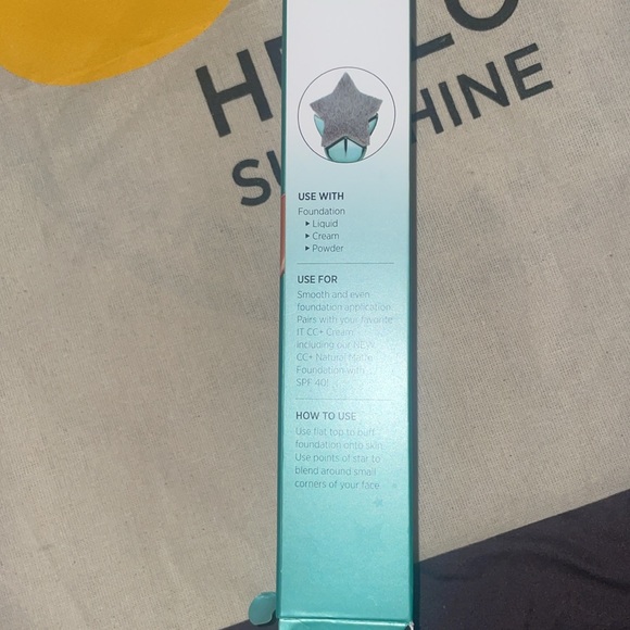 IT Cosmetics Limited Edition Super Star Foundation Brush bundle - Picture 9 of 15